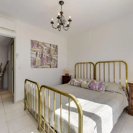 Les Terrasses De By Interhome Grimaud